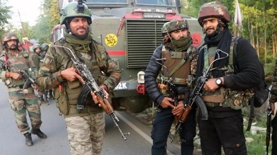 A Special Police Officer of the J&K Police was shot at by a terrorist in J&K's Pulwama on Friday (Representative Image) A Special Police Officer of the J&K Police was shot at by a terrorist in J&K's Pulwama on Friday (Representative Image)