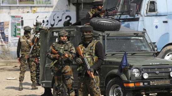 The security forces eliminated two Lashkar-e-Toiba terrorists in Bandipora district of Jammu and Kashmir.(Waseem Andrabi/HT)
