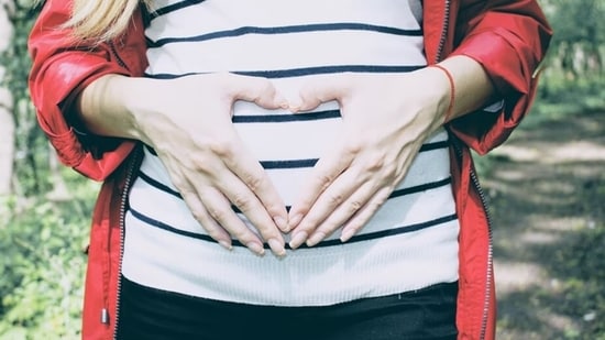 According to a report in The Sun, Niomi Thomas, a teenager, had no clue about her pregnancy till she felt a massive urge to push and turned around to discover that she has had a baby.(Unsplash)