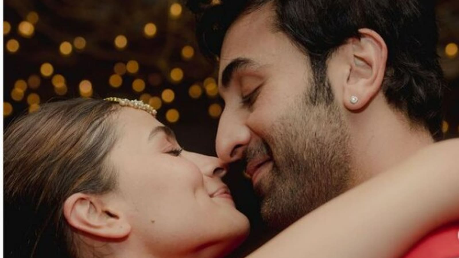 Alia Bhatt celebrates one month of marriage with Ranbir Kapoor, posts new romantic pics from wedding functions