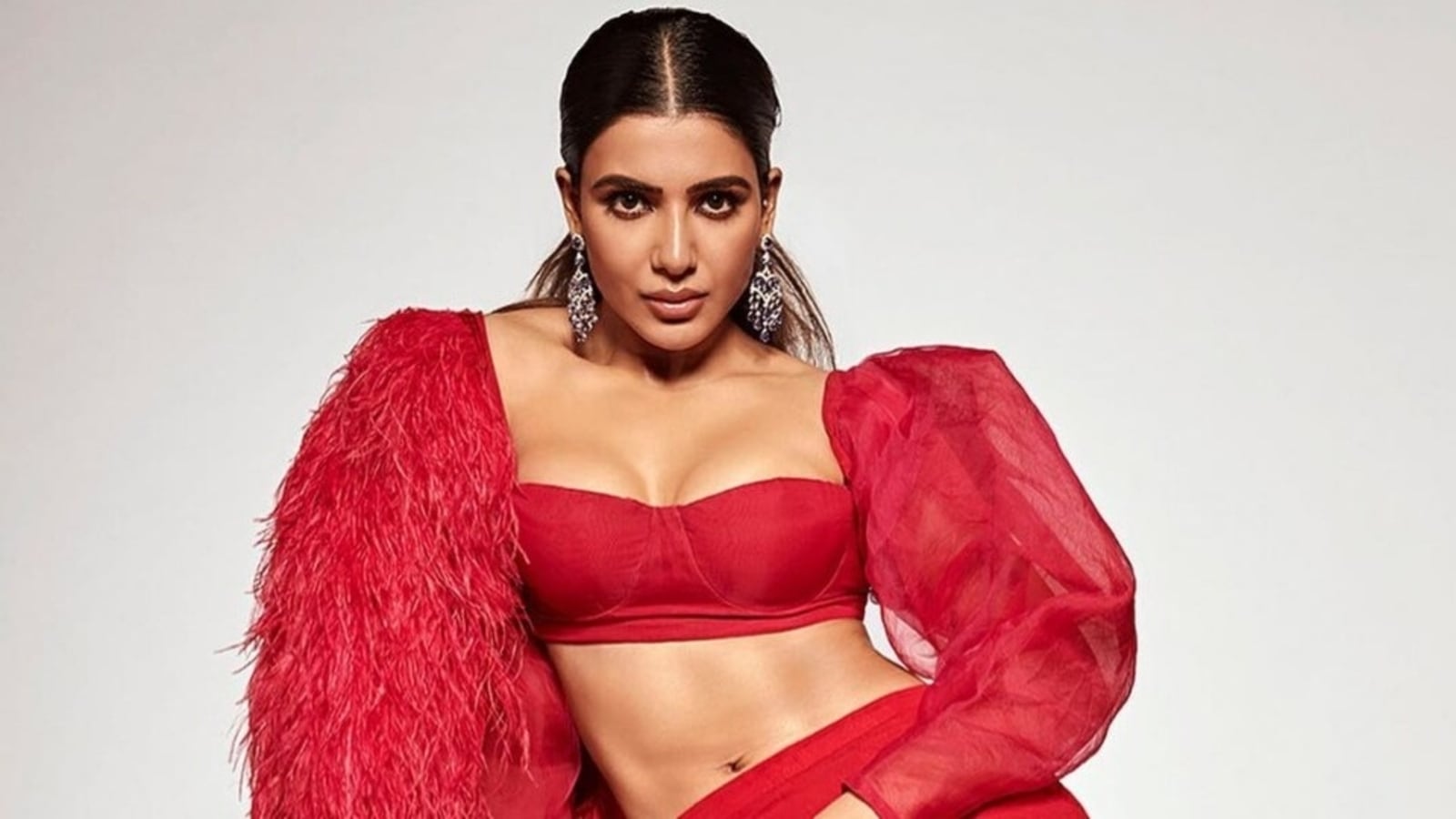 Samantha Ruth Prabhu Xxx - Samantha Ruth Prabhu nails Barbell Squats with her A team in workout video  | Health - Hindustan Times