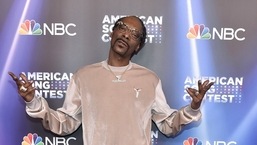 Snoop Dogg participa da NBC "Concurso Americano da Canção" Semifinais no Universal Studios Hollywood em 25 de abril de 2022 em Universal City, Califórnia.  Rodin Eckenroth/Getty Images/AFP