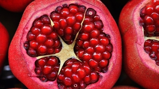Pomegranate: It helps reduce an enzyme ACE which controls the size of the blood vessels which lowers the blood pressure.(Pixabay)
