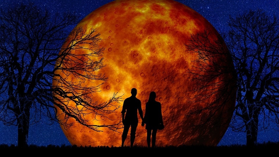 Total lunar eclipse is also known as blood moon due to its reddish appearance. (Pixabay)