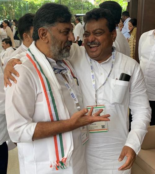 The Karnataka Congress President D K Shivakumar and the party's campaign committee chief M B Patil seemed to have called for a truce after the former's statement raised heckles. (Source: Supriya Bharadwaj/Twitter) The Karnataka Congress President D K Shivakumar and the party's campaign committee chief M B Patil seemed to have called for a truce after the former's statement raised heckles. (Source: Supriya Bharadwaj/Twitter)