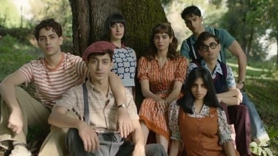 Suhana Khan, Khushi Kapoor, Agastya Nanda, and others in a still from the teaser of The Archies. Suhana Khan, Khushi Kapoor, Agastya Nanda, and others in a still from the teaser of The Archies.