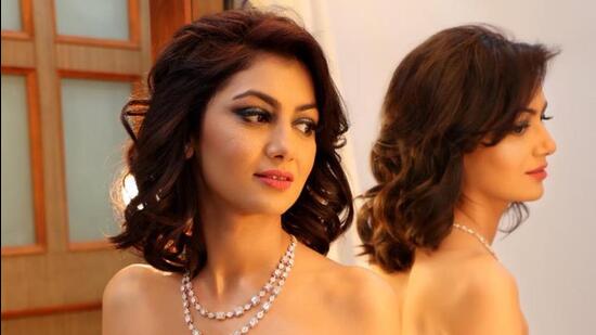 Sriti Jha rose to prominence with her role as Pragya Arora in Kumkum Bhagya.