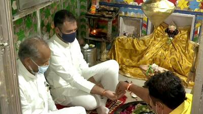 Congress leader Rahul Gandhi offers prayers at a Valmiki temple in Rajasthan’s Dungarpur. (ANI) Congress leader Rahul Gandhi offers prayers at a Valmiki temple in Rajasthan’s Dungarpur. (ANI)