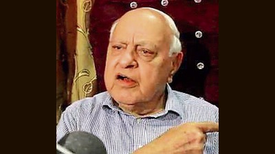 Former Jammu and Kashmir chief ministers Farooq Abdullah and Mehbooba Mufti said an atmosphere of hate had been created in the country that was driving a wedge between different communities and called for efforts to arrest this trend. (ANI)