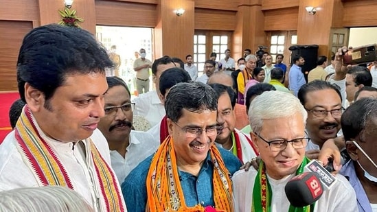 A former Congress leader, Saha’s rise within the BJP, a party which he joined in 2015, has been quick.&nbsp;(Twitter/Biplab Kumar Deb)