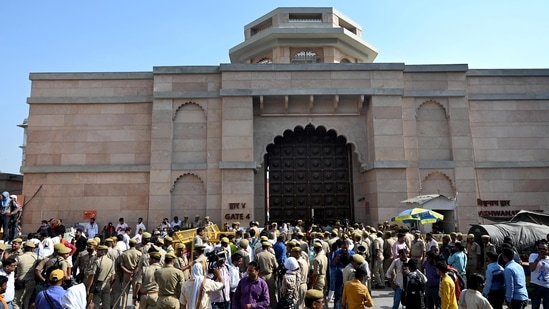 Security personnel outside Gyanvapi Masjid in Varanasi.(PTI)