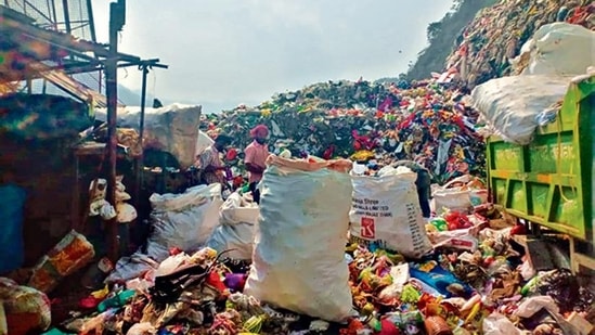 During the Char Dham pilgrimage in Uttarakhand, a person on average generates a minimum 7-9 kg of waste.&nbsp;(HT photo)