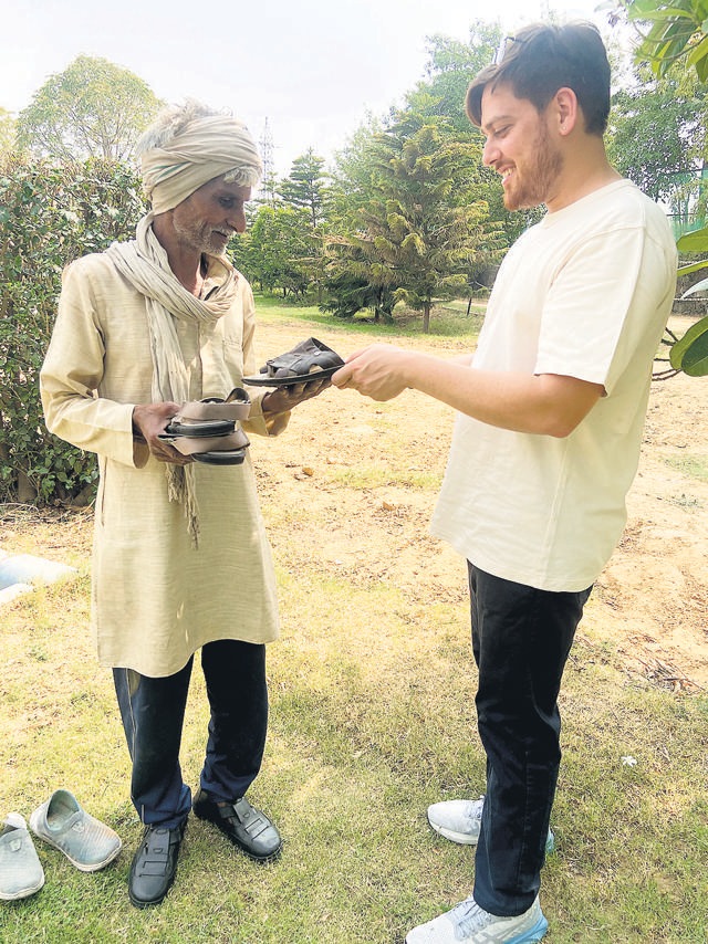 Clothes Box Foundation has been distributing footwear among those in need. Clothes Box Foundation has been distributing footwear among those in need.
