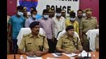 Five members of inter-state gang arrested in Prayagraj. (HT Photo) Five members of inter-state gang arrested in Prayagraj. (HT Photo)