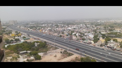 A bird’s eye view of the Meerut-Delhi expressway. (HT File) A bird’s eye view of the Meerut-Delhi expressway. (HT File)