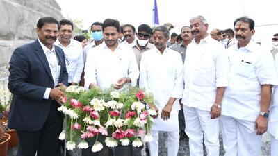 Andhra Pradesh chief minister YS Jagan Mohan Reddy laid the foundation stone for the world’s largest integrated renewable energy storage power project (IRESP) that aims to generate 5,230 MW of electricity at Gummitham Thanda near Pinnapuram in the Kurnool district. (HT)
