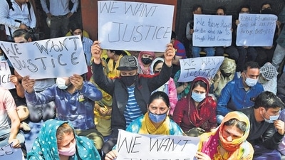 Kashmiri Pandits protest against Rahul Bhat’s killing, in Srinagar. (ANI)