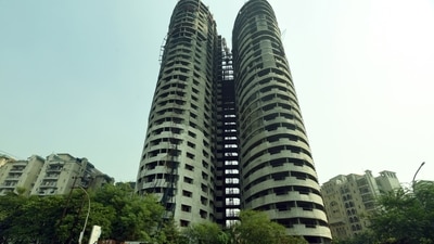 A view of the Supertech Twin Towers in Noida. (HT file) A view of the Supertech Twin Towers in Noida. (HT file)