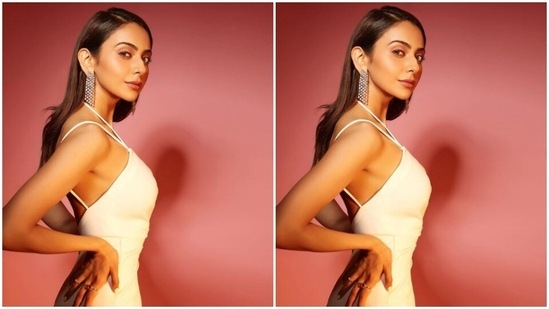 Rakul Preet played muse to fashion designer Bennu Sehgall and picked a white gown for the pictures.(Instagram/@rakulpreet)