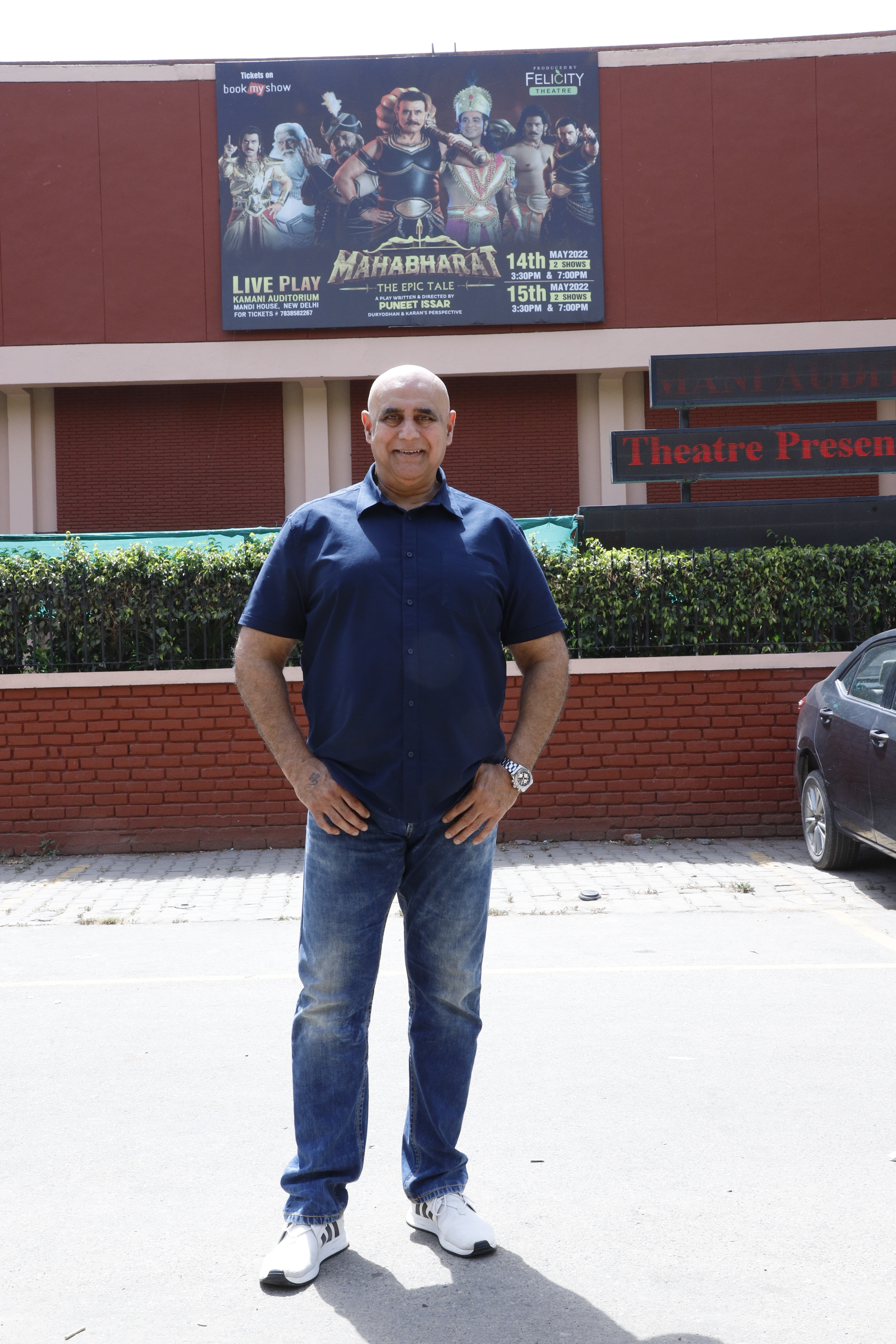 Puneet Issar is a self-confessed theatre and art lover, and shares that he almost always makes time to enjoy cultural programmes in Delhi. (Photo: Shantanu Bhattacharya/HT)