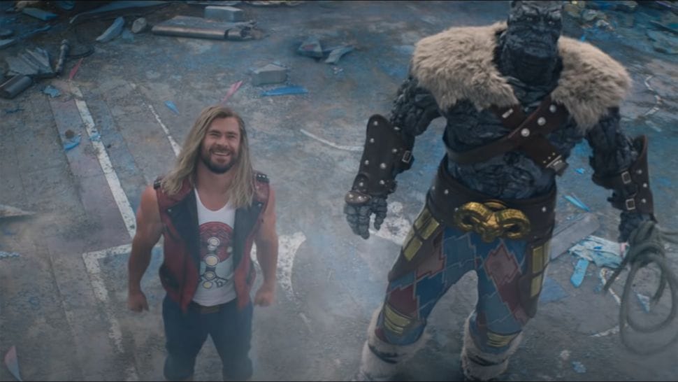 Thor: Love and Thunder nueva foto protagonizada por Natalie Portman con Tessa, se burla de la conexión con Moon Knight y Black Panther
