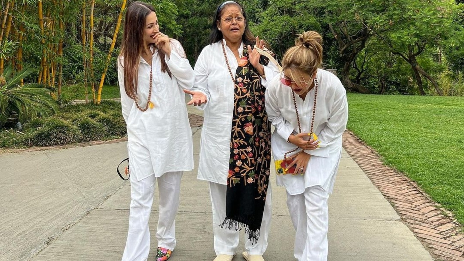 Malaika Arora vacations with sis Amrita Arora, mother Joyce in the Himalayas