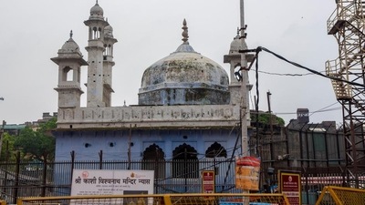 The Gyanvapi Mosque at Varanasi. (Shutterstock)