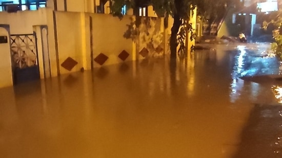 Heavy rainfall led to flooding outside homes, making it impossible for some people in some flood-prone areas venture outside. (Source: Vikas Bhusan/Twitter)