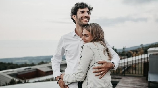 Give them a hug and it will be equivalent to a thousand words(Unsplash)