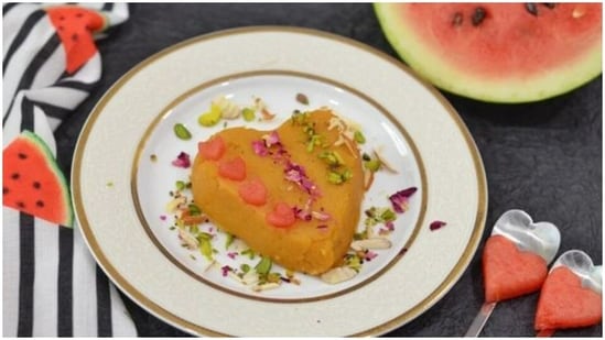 Give a twist to summer evenings with watermelon halwa. Here’s the recipe(Pinterest)