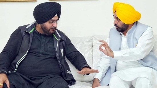 The farmers said that we will stay here and register their protest till Bhagwant Mann fulfill their demands. The farmers said that we will stay here and register their protest till Bhagwant Mann fulfill their demands.