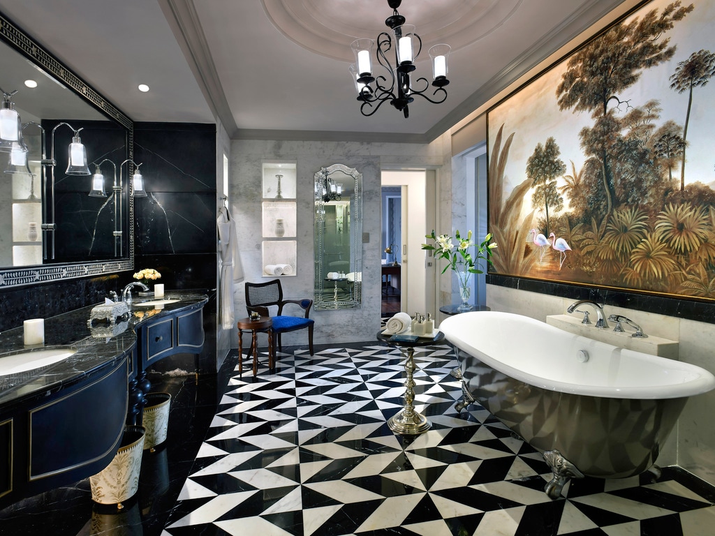 A picture of Raffles Oasis Suite's bathroom. (Courtesy: Raffles Udaipur).