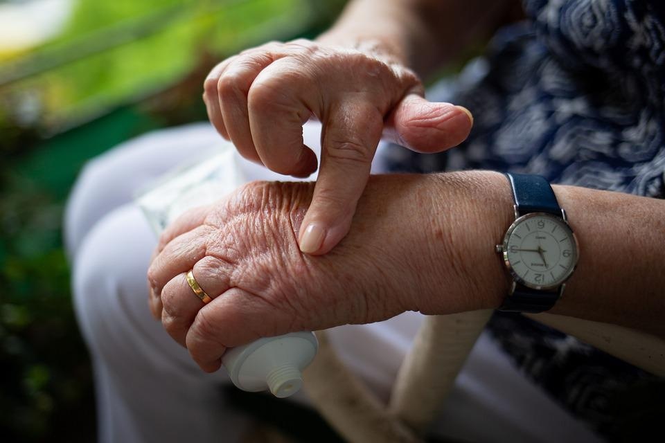 Psoriatic arthritis is an autoimmune disease (Pixabay)