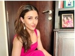 Soha Ali Khan demonstrates full body workout for the midweek | Watch(Instagram/@sakpataudi) Soha Ali Khan demonstrates full body workout for the midweek | Watch(Instagram/@sakpataudi)