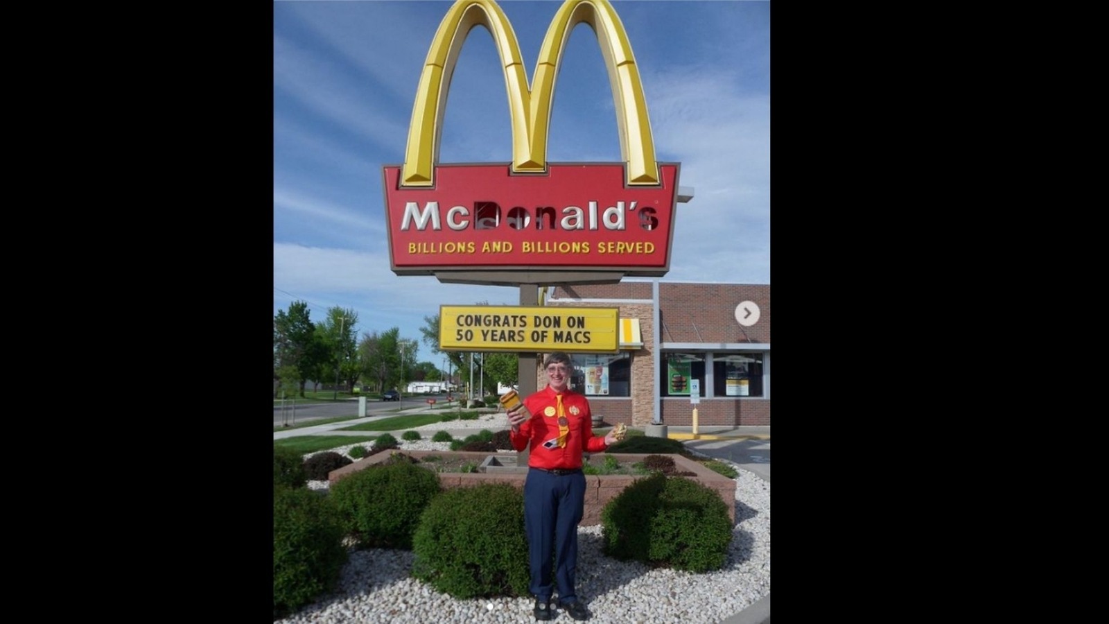 US man celebrates 50 years of eating McDonald's burger every day | Trending - Hindustan Times US man celebrates 50 years of eating McDonald's burger every day | Trending - Hindustan Times