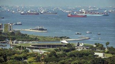 Singapore wants to keep borders open even if a new variant of Covid-19 emerges (Photographer: Bryan van der Beek/Bloomberg) Singapore wants to keep borders open even if a new variant of Covid-19 emerges (Photographer: Bryan van der Beek/Bloomberg)