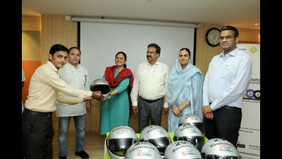 Officials launching the helmet bank at the Chandigarh MC office on Thursday. (HT Photo) Officials launching the helmet bank at the Chandigarh MC office on Thursday. (HT Photo)
