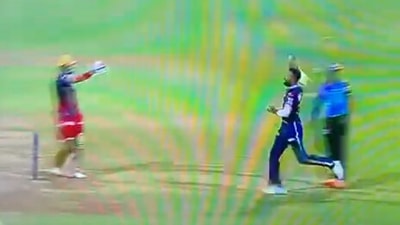 Virat Kohli (L) and Hardik Pandya. (Hotstar) Virat Kohli (L) and Hardik Pandya. (Hotstar)