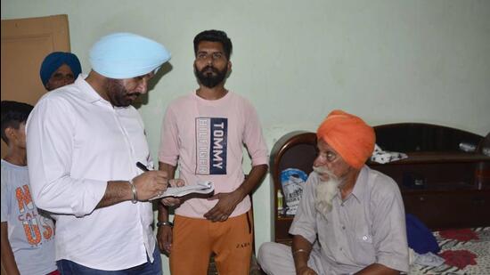 “The armed men barged into the house at around 2am. They locked us in a room and broke the locks of the almirah. After robbing the house, they asked me for the car keys, and drove away in it. They also threatened us, and warned us against informing the Ludhiana police,” complainant said. (Harvinder Singh/HT)