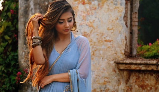 Hair colours give more shine and richness to the strands.(Pexels)