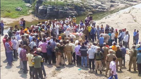 Body of Ranjit Singh, who was killed in a grenade attack in Baramulla, being cremated in Rajouri on Wednesday. (PTI)