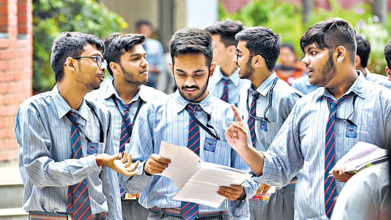 CBSE, CISCE Exams LIVE: CBSE 12th Physics paper easier than Term 1, say students