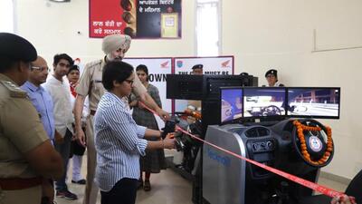 SSP, traffic Manisha Choudhary inaugurating the driving simulators at Children’s Traffic Park in Sector 23, Chandigarh. (HT Photo) SSP, traffic Manisha Choudhary inaugurating the driving simulators at Children’s Traffic Park in Sector 23, Chandigarh. (HT Photo)