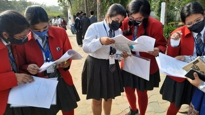 CBSE Class 12 Physics Exam 2022 analysis: Sami Alam, also a class 12 student of LDC Public School, Soraon in Prayagraj said that his exam also went very well but he found the numerical parts of the question paper tough. (HT Photo/File)
