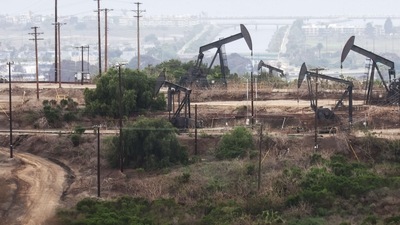 Oil pumpjacks are viewed in the Inglewood Oil Field. (AFP) Oil pumpjacks are viewed in the Inglewood Oil Field. (AFP)