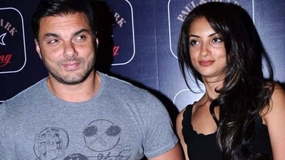 Sohail Khan and Seema Khan tied the knot in 1998. Sohail Khan and Seema Khan tied the knot in 1998.