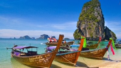 Thailand allows bars, pubs and karaoke clubs to reopen to woo back tourists (Unsplash)