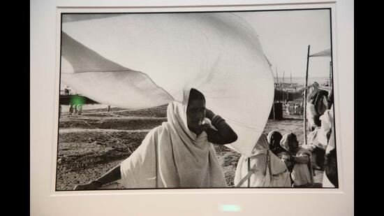 Convergence Photo Exhibition is being held in Delhi at Kiran Nadar Museum of Art, on till June 30.