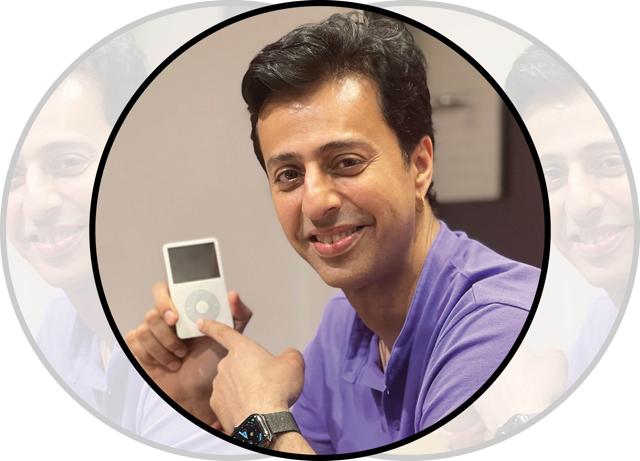 Musician Salim Merchant with his iPod Musician Salim Merchant with his iPod