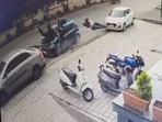 The driver, an assistant director in Sandalwood, allegedly dozed off at the wheel after two days continous shoots. The driver, an assistant director in Sandalwood, allegedly dozed off at the wheel after two days continous shoots.